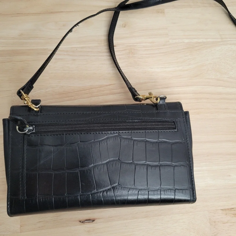 Etienne Aigner Black Croc Embossed Crossbody Shoulder Bag Wallet Clutch Versatil